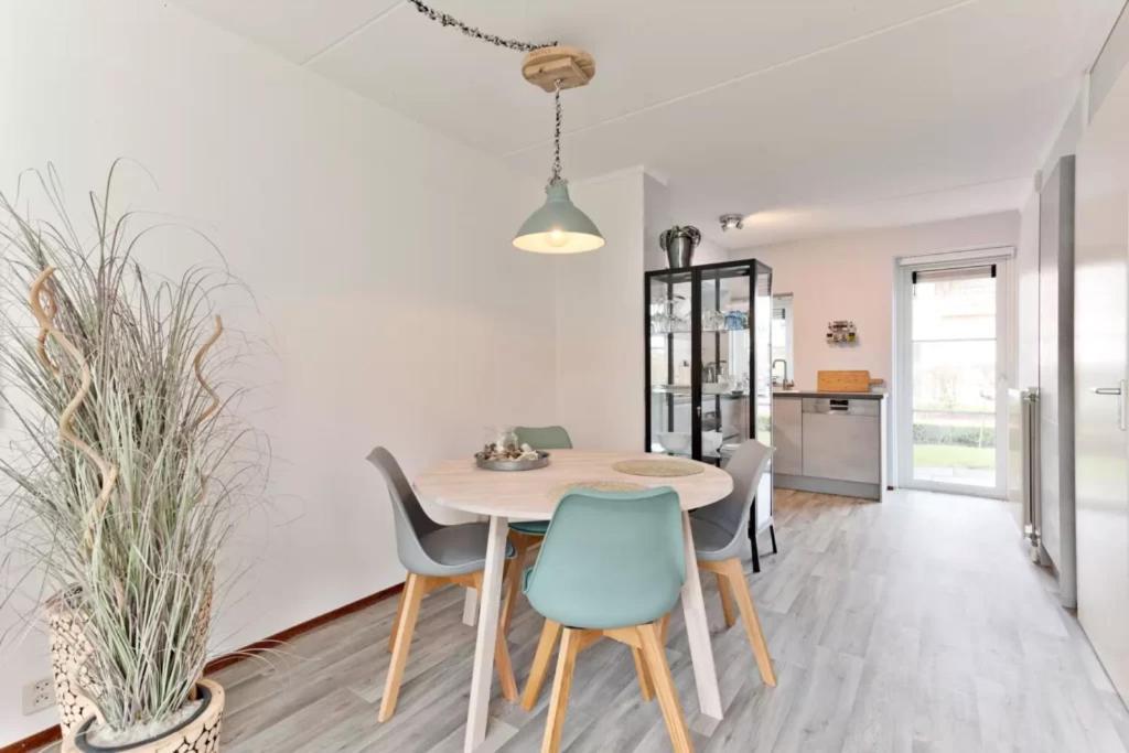 Vakantiehuis Met Luxe Tuin Dichtbij Het Strand Kamperland Luaran gambar