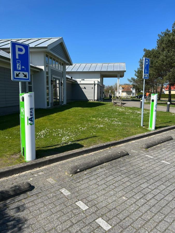 Vakantiehuis Met Luxe Tuin Dichtbij Het Strand Kamperland Luaran gambar